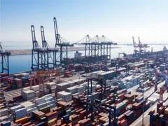 Sohar Port offers India another trade route as Hormuz risks persist