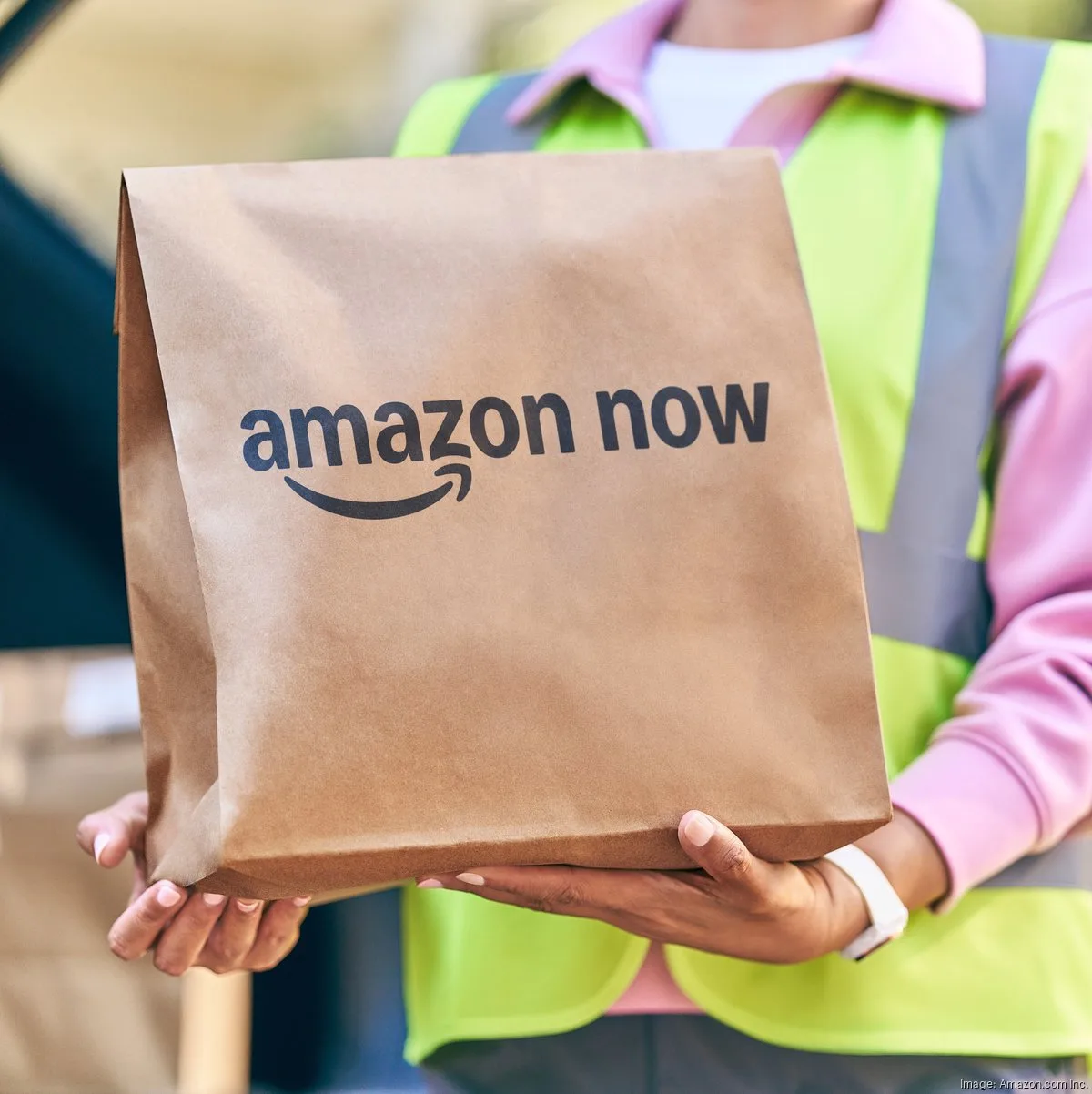 Quick commerce has changed how many urban Indians shop, and Amazon is responding with more neighbourhood warehouses and a tighter product strategy | X (@TheIndexMint)