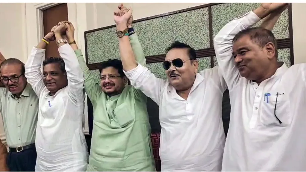 SC sets October 8 timeline for rebel MLAs’ pleas.