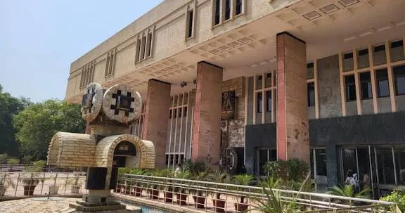 The Delhi High Court observed that the issuance of a visa cannot be treated as an automatic entitlement, even when an applicant has personal or family ties to India. (ANI)