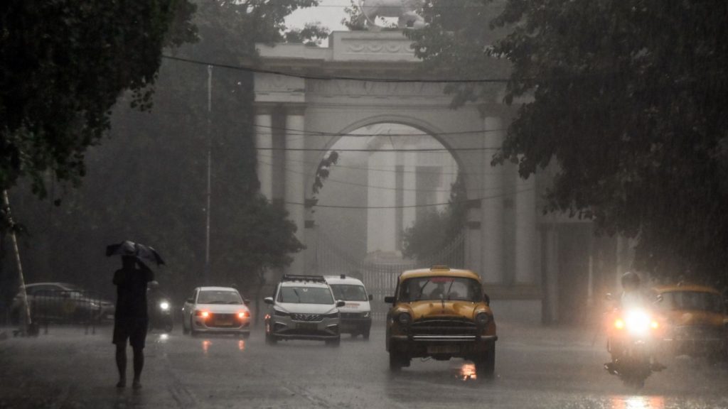 Kolkata sees heavy rainfall