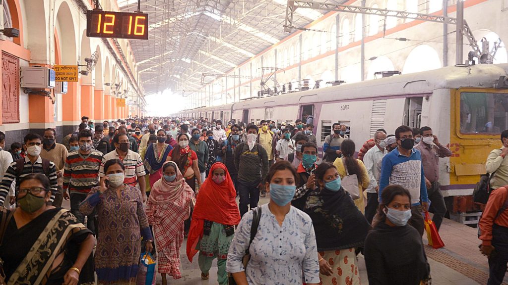 A view of the Sealdah Station