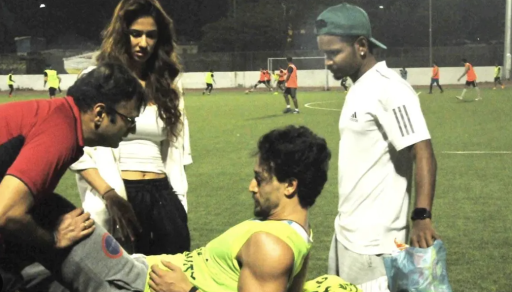 Mumbay FC is considering giving Tiger Shroff an opportunity to feature in at least one group-stage fixture during the Durand Cup. (X)