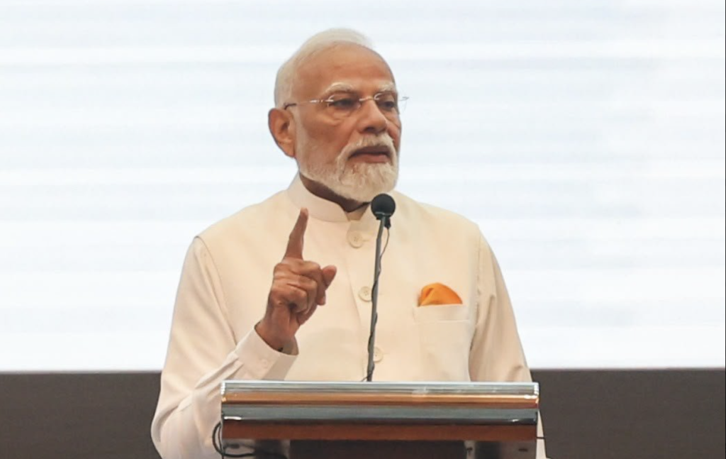 Responding to a question from journalists, Rudrendra Tandon said it would not be appropriate for a civil servant to comment on the Prime Minister's political methods. (X)