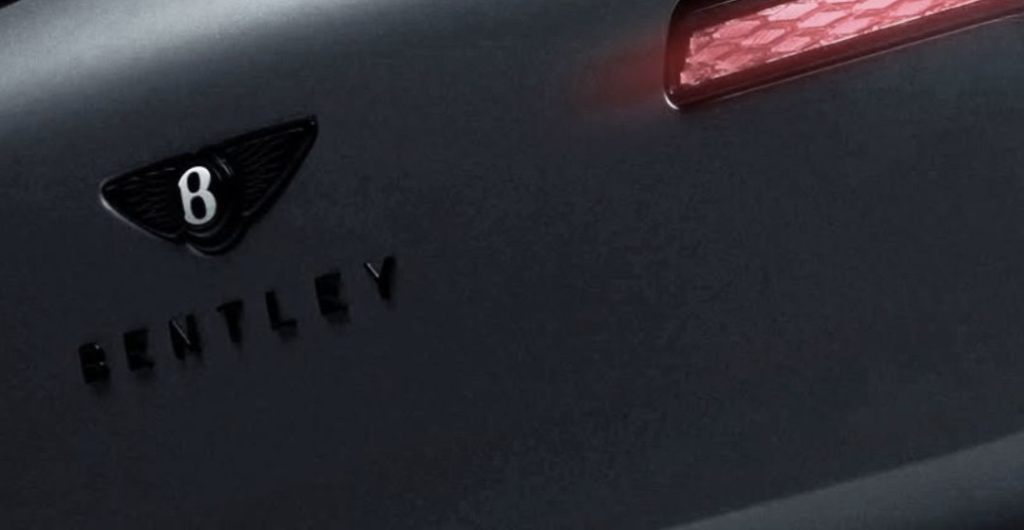 Bentley has not confirmed technical specifications, prototype sightings suggest the Bentley Torcal will be positioned below the Bentayga in size. (X)