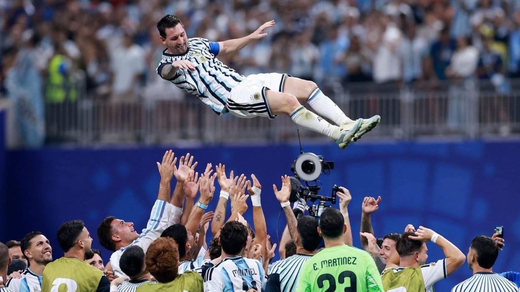 The Argentine Football Association has landed under fresh scrutiny after reports claimed the Federal Bureau of Investigation has opened an inquiry into the federation's financial operations in the United States. (X)