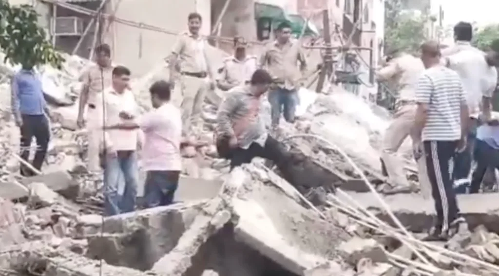 The Delhi building collapse occurred around 4.20 pm when the under-construction building suddenly gave way following continuous rainfall across the city. (X)