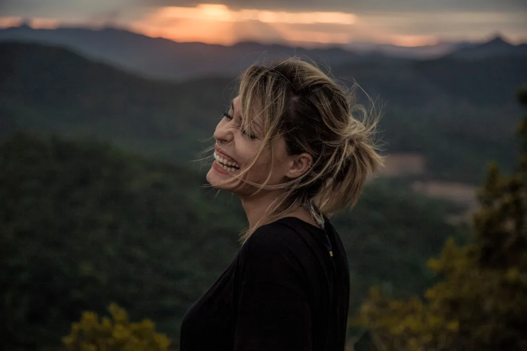 Solo-maxxing encourages people to prioritise financial stability, personal growth and mental well-being over pursuing romantic relationships.