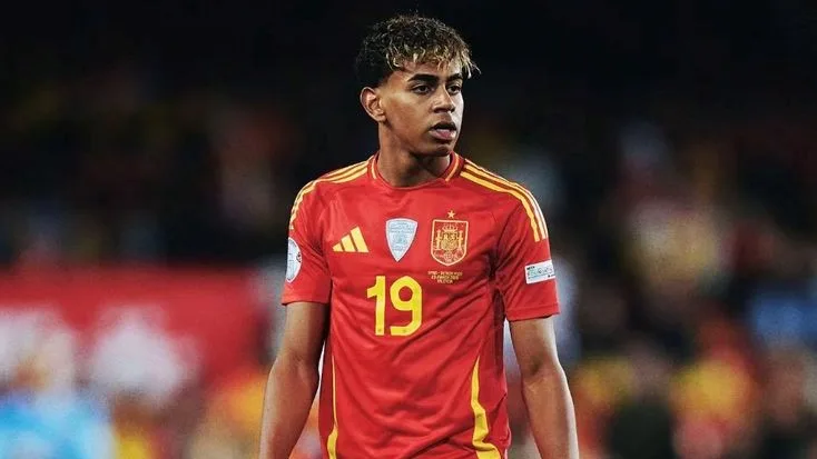 Lamine Yamal gets fresh haircut ahead of FIFA World Cup 2026 final