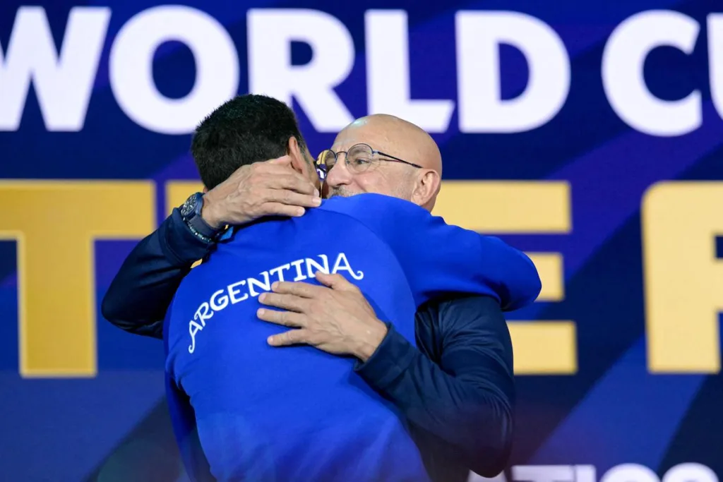 Argentina coach Lionel Scaloni and Spain coach Luis de la Fuente | X [433]