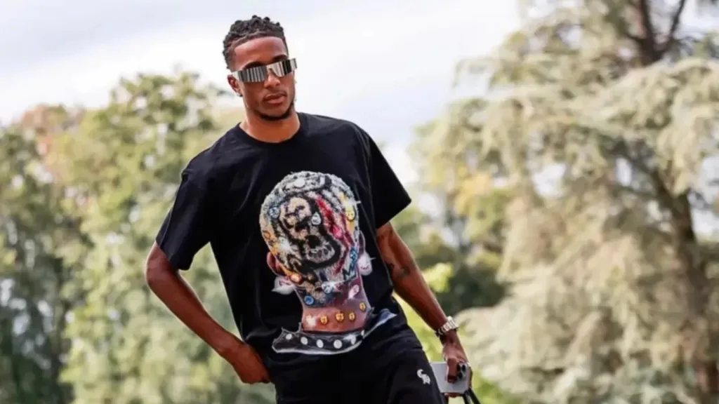 Bayern Munich's Michael Olise in spotlight over child support row. 