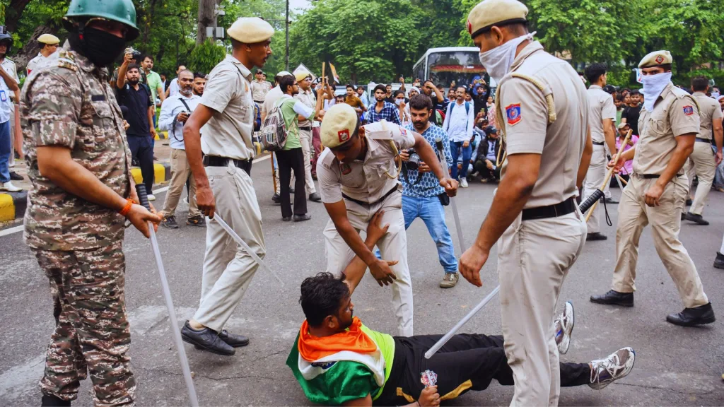 Police maintain that repeated announcements were made asking protesters to disperse before anti-riot measures were initiated. (ANI)