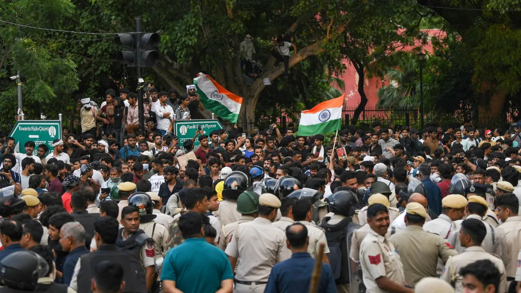 CJP's protest continues, demanding Dharmendra Pradhan's resignation