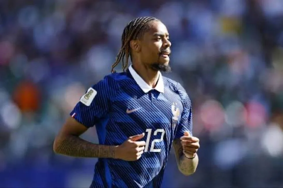 Liverpool have reportedly taken a significant step forward in the race to sign Paris Saint-Germain winger Bradley Barcola after the French international declined a contract extension with the Ligue One champions. (X)