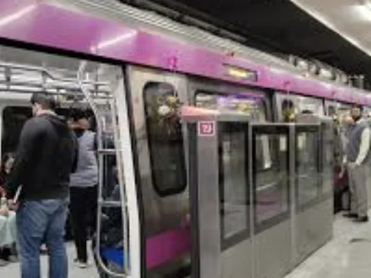 The Delhi Metro expansion will increase the number of interchange stations from 31 to 46, creating a much more integrated network. (X)