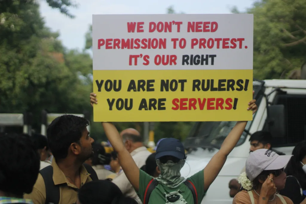 Before its withdrawal, the petition argued that suspending mobile internet services was among the most extraordinary powers available to the executive and should only be exercised under exceptional circumstances. (File Image/Shaptadeep Saha)