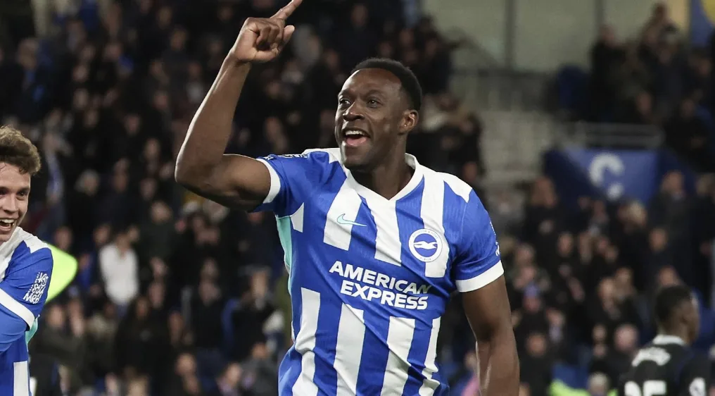 If the Chelsea transfer talks for Welbeck are completed, they could directly affect the futures of several forwards already at the club. (X)