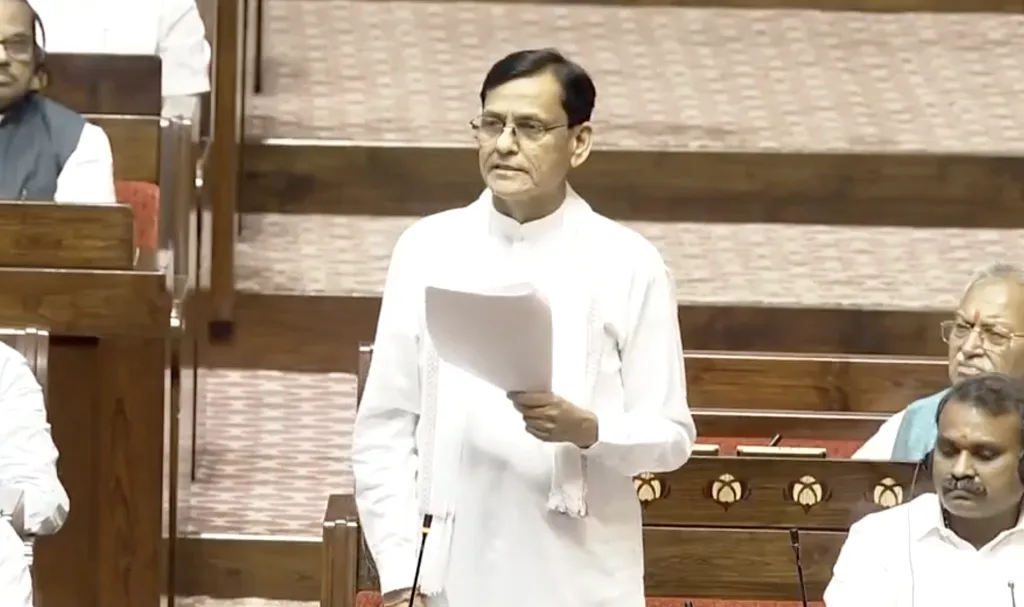 The amendment also reinforces protections relating to the national flag, the Constitution and the national anthem. (X)