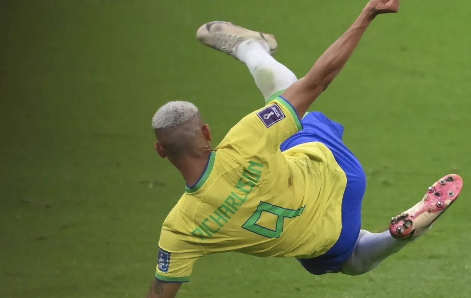 Speaking after the friendly, De Zerbi admitted he is still unsure whether Richarlison intends to remain in North London or seek a move elsewhere. (X)