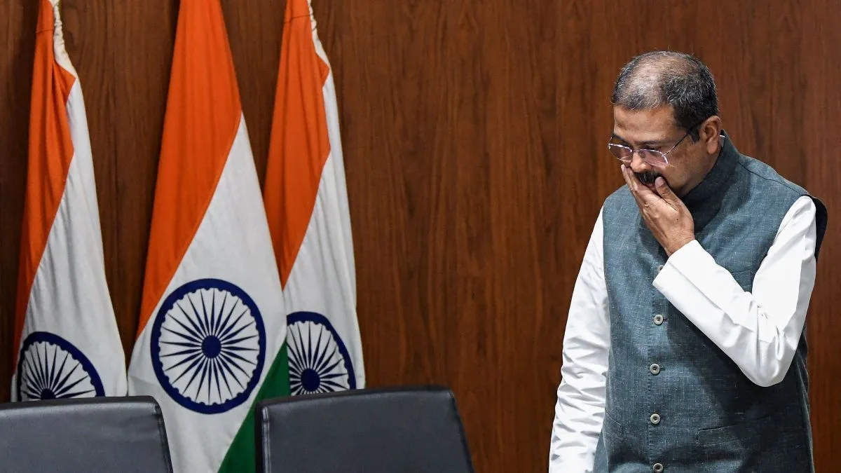 शिक्षा मंत्री धर्मेंद्र प्रधान का इस्तीफा, कहा- ‘देशद्रोही ताकतें न उठाएं स्थिति का फायदा’