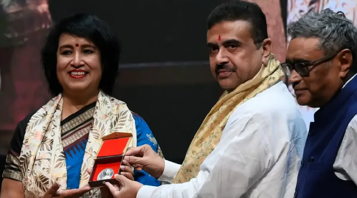 19 साल बाद कोलकाता लौटीं तसलीमा नसरीन, शुभेंदु अधिकारी बोले- 'जब चाहें बंगाल आइए, पूरी सुरक्षा मिलेगी'